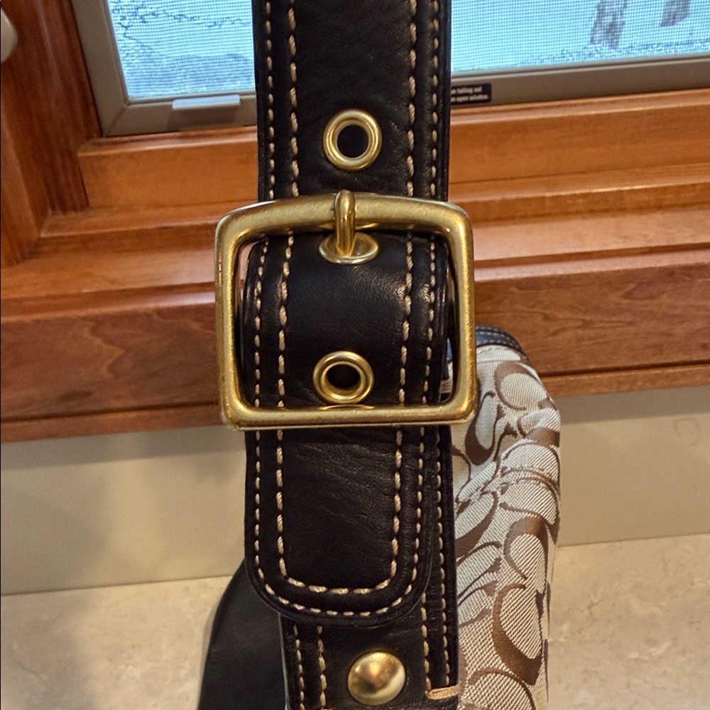 Coach Brown Signature Canvas Shoulder Bag with Black Trim - Picture 3 of 15